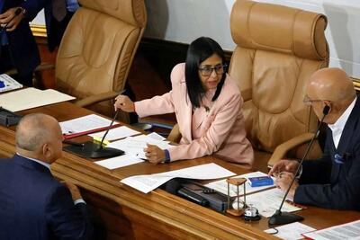 ارزیابی محرمانه سیا از آینده ونزوئلا / چرا نزدیکان مادورو گزینه مطلوب واشینگتن‌اند؟ / تحلیل پیامدها برای سیاست و اقتصاد کشور