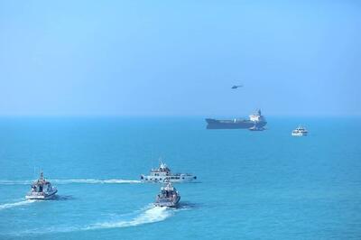  مانور جست‌وجو و نجات دریایی در مقیاس بزرگ در آب‌های بندر بوشهر برگزار شد