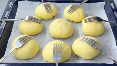  طرز تهیه نان صبحانه / شما فقط به چنگال نیاز دارید! افراد کمی این روش را می دانند