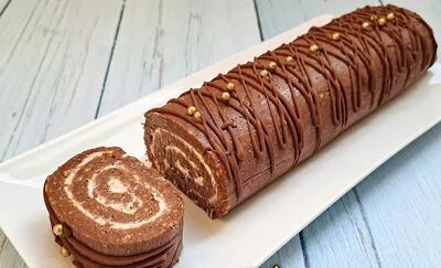 طرز تهیه رولت یخچالی بیسکویتی بدون فر و همزن و خامه !