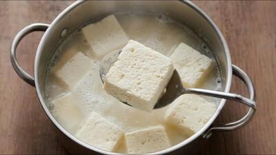  طرز تهیه ۱ قابلمه پنیر سفت قالبی با ۱ لیتر شیر / دیگه پنیر پاستوریزه نخرید