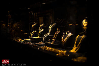 قیمت طلا به کانال ۱۵.۹ میلیون تومان برگشت | سکه 164 میلیون شد | فشار تعدیل در بازار داخلی