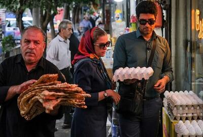  تعلیق زندگی | وضعیت بد اقتصاد، چه نقشی در فروپاشی خانواده دارد؟ | در بحران اقتصادی، بارِ روی دوش زنان، به شکل تصاعدی افزایش می‌یابد