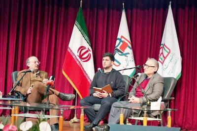 مناظره صادق زیباکلام و عبدالکریمی درباره اعتراضات ایران / در دوران پهلوی دموکراسی حاکم نبود