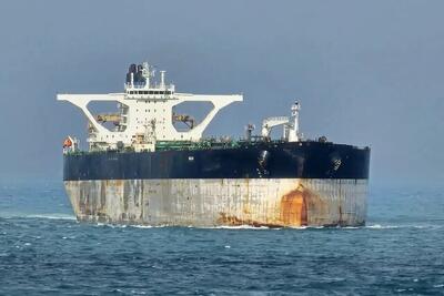 امریکا بازهم تلاش کرد نفتکش «بلا-۱» را توقیف کند / این کشتی از ماه پیش پس از اینکه از پذیرش بازرسی سر باز زد با پرچم روسیه ثبت شده و نام آن به «مارینرا» تغییر یافته / این نخستین بار در سال‌های اخیر است که ارتش آمریکا تلاش کرده یک شناور با پرچم روسیه را توقیف کند