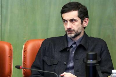 یوسف پزشکیان: وظیفه صداوسیما اقناع مردم است؛ با پوشیدن لباس اپوزیسیون، مرجعیت از دست رفته این سازمان برنمی‌گردد