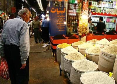 چند عامل همزمان سبب شرایط اقتصادی فعلی شده؛ کاهش قیمت نفت، فشرده شدن فنر ارزی  و تورم تعدیل‌نشده