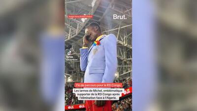 تیم ملی الجزایر با مجسمه آزادی جمهوری دموکراتیک کنگو چه کرد؟