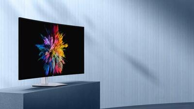 دل مانیتور فوق‌عریض خمیده 52 اینچی با وضوح 6K معرفی کرد