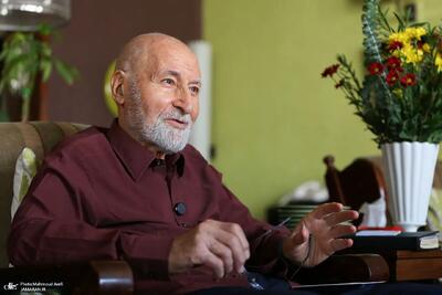 نبوی: لازم است به الگوی ستاد بسیج اقتصادی بازگردیم