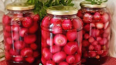  ترشی پیاز ؛ ترفند خوش رنگ شدن این خوشمزه زمستانی