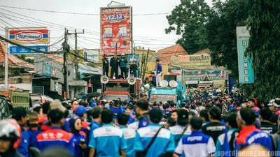 اعتراض گسترده کارگران اندونزی علیه حداقل دستمزد ظالمانه