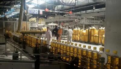  کشف حدود سه تن روغن خوراکی احتکار شده در شاهین شهر