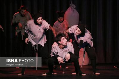  یک کارگردان تئاتر: مهاجرت هنرمندان به تهران، تهدیدی برای تئاتر مشهد است