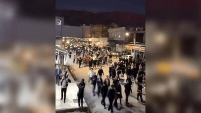 ویدئویی دیگر از حمله آشوبگران در آبدانان ایلام به فروشگاه افق کوروش و حیف و میل برنج