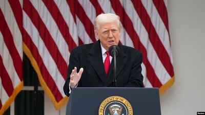 عکس | ژست و قیافه عجیب ترامپ در دیدار با جمهوری‌خواهان!