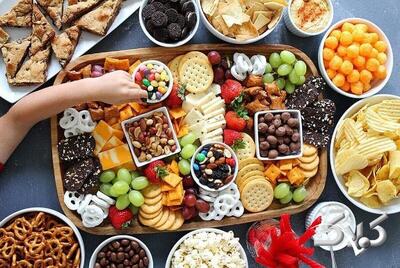  خوردن غذاهای ترد به وقت عصبانیت؛ عادت ساده یا راهی برای آرامش؟ - مجله اینترنتی کولاک