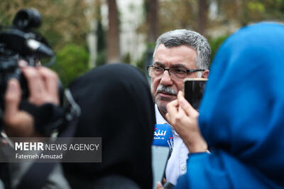 ظفرقندی: در جنگ اقتصادی تمام‌قد هستیم