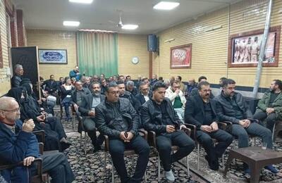 بازاریان شاهرودی با آرمان‌های انقلاب اسلامی تجدید بیعت کردند