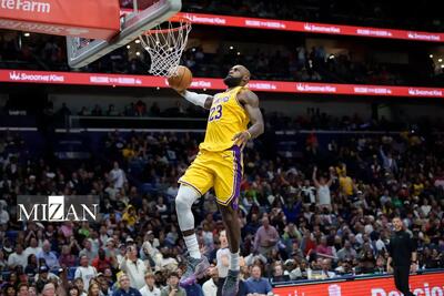 بسکتبال NBA| لبران جیمز تمام‌نشدنی؛ الیوپ تماشایی و بازی ۳۰ امتیازی برای پیروزی لیکرز - پارس فوتبال