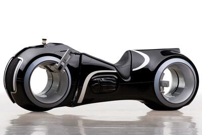 حراج موتورسیکلت فیلم ترون، رؤیایی که واقعی شد - پدال