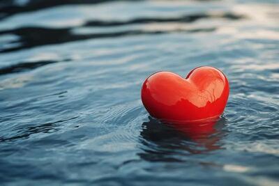 کلیپ آهنگ عاشقانه کوتاه برای استوری و وضعیت واتساپ + دانلود