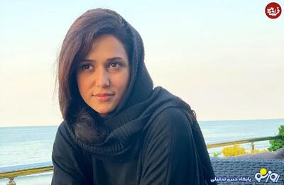  عکسی از پریناز ایزدیار و خواهرش