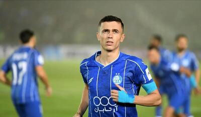 عکس سلفی عاشقانه ستاره استقلال با همسرش حسابی خبرساز شد