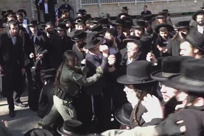 اعتراضات در پی سربازی اجباری در قدس اشغالی خونین شد | زیر گرفتن معترضان با اتوبوس + فیلم