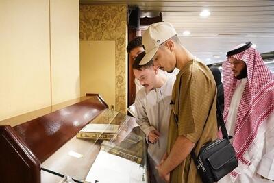 عمره‌گزاران از مجمع قرآن مدینه بازدید کردند