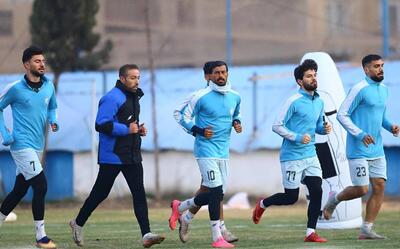 غضب ساپینتو ادامه دارد | سه بازیکن استقلال پشت در تمرین ماندند!