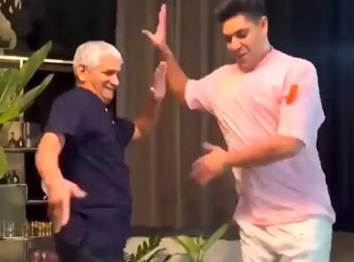  آواز شادانه؛ رقص پدر پسری که انرژیشون خیلی بالاست ماشالا حاج آقا با این سن و سال