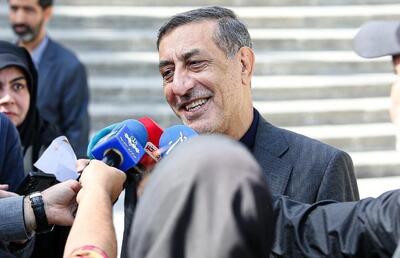 قائم پناه: کالاهای اساسی به اندازه کافی در بنادر و انبارها وجود دارد/ تا دو سه روز آینده موضوع روغن حل می‌شود+فیلم