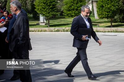 واکنش عراقچی به اظهارات مداخله‌جویانه ترامپ