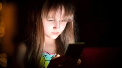 چگونه از کودکان در برابر پورنوگرافی محافظت کنیم؟