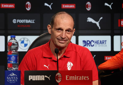 الگری: سن و سالم رو به افزایش است و امیدوارم بازیکنانم کمتر من را استرسی کنند!