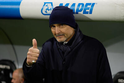 اسپالتی: دیوید فهمید که در رختکن تنها نیست؛ حالا پنیر پارمزان و پاستای دریایی را دوست دارم!