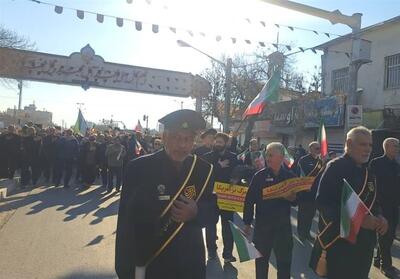 کاروان‌های عزاداری از سراسر فارس به حرم مطهر رسیدند - تسنیم