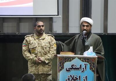 نماز سدی محکم در برابر تضعیف باورهای دینی جوانان است - تسنیم