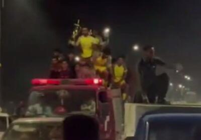 وقتی جشن قهرمانی فوتبال  تظاهرات  جا زده شد! - تسنیم