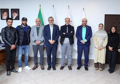 دیدار اعضای کاروان اعزامی به المپیک زمستانی با مسئولان کمیته المپیک - تسنیم