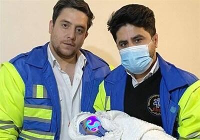 تولد نوزاد عجول در منزل با اقدام سریع اورژانس - تسنیم