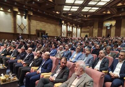 کشور هرگز در بن‌بست قرار نمی‌گیرد/ سوءمدیریت مانع اصلی پیشرفت است - تسنیم