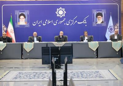 پزشکیان به بانک‌مرکزی رفت