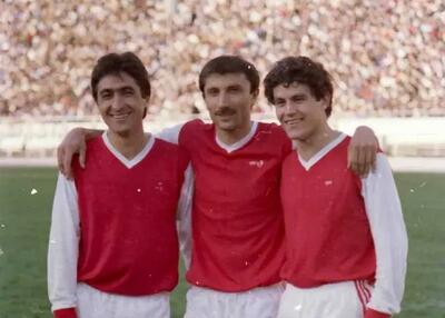 ستارگان فوتبال ایران در حال خانه‌تکانی! (عکس)