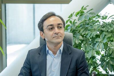 تصمیم عاقلانه حاکمیت به نفع تولید و صادرات با تک نرخی کردن ارز