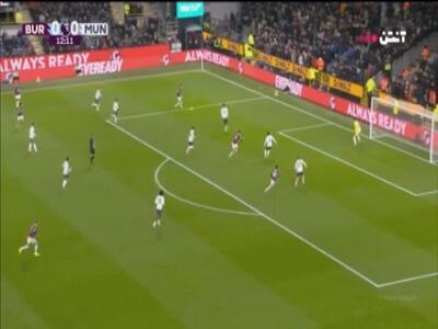 گل اول برنلی به منچستریونایتد