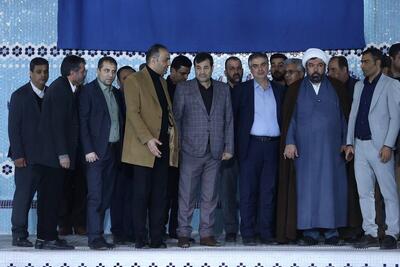 بازدید وزیر ورزش از پروژه‌های شهرستان ساوه