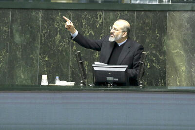 انحراف گسترده دولت از بودجه