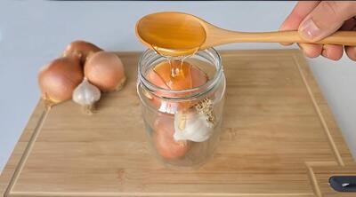 یک آنتی بیوتیک طبیعی. سرفه را سریع قطع می کند. فقط با ۳ مادهٔ اولیه.